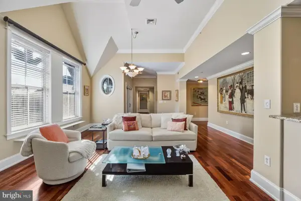 115 E. Montgomery Avenue #3b, ARDMORE, PA 19003