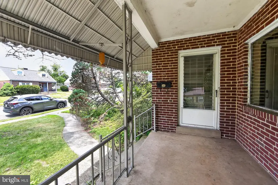 998 Park Dr, Pottstown, PA 19464 - #2