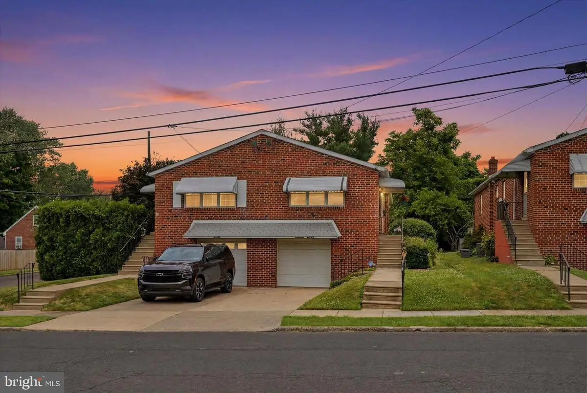 17 Loney St, Jenkintown, PA 19046 - #1