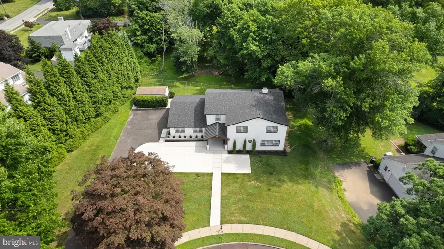 1269 Waller Dr, Huntingdon Valley, PA 19006 - #3