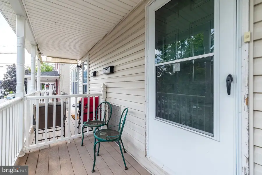 667 Walnut St, Pottstown, PA 19464 - #3