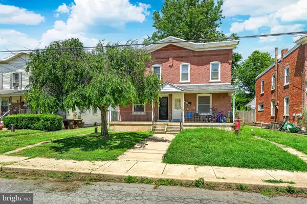25 Sacco Rd, ROYERSFORD, PA 19468