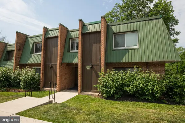 823 Meadowview Ln #823, MONT CLARE, PA 19453