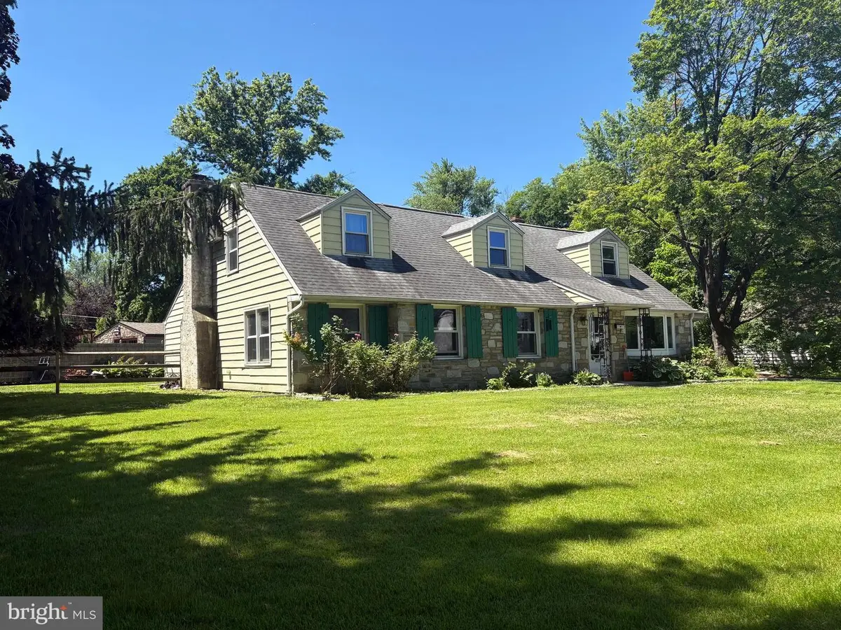 426 Norfolk Rd, Flourtown, PA 19031 - #1