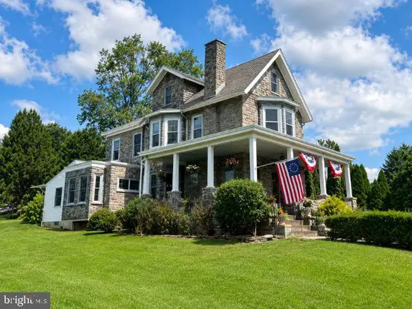 4021 Center Ave, LAFAYETTE HILL, PA 19444