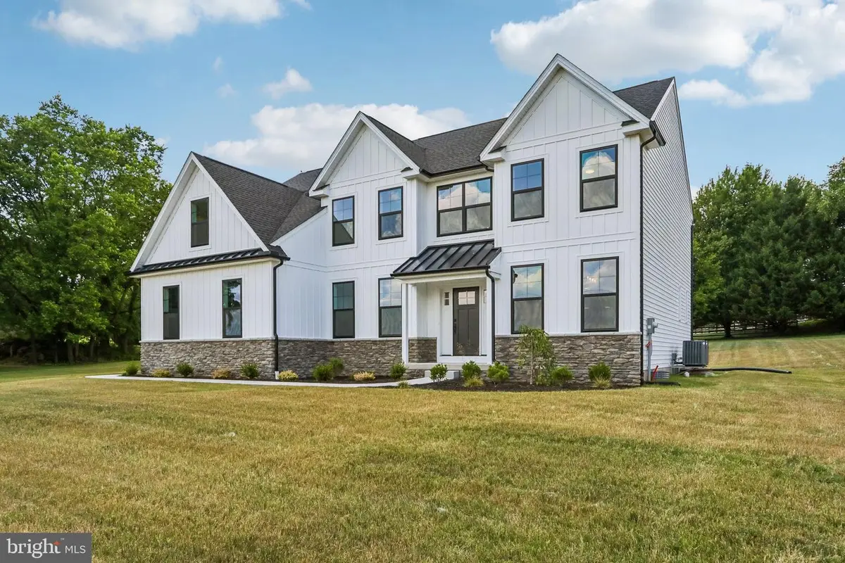 209 Old State Rd, Royersford, PA 19468 - #1