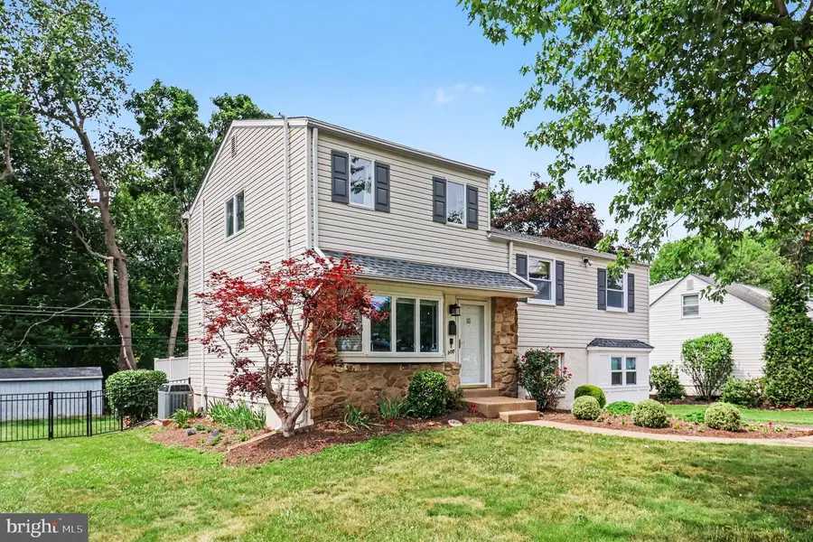 900 Woodlawn Dr, Lansdale, PA 19446 - #3