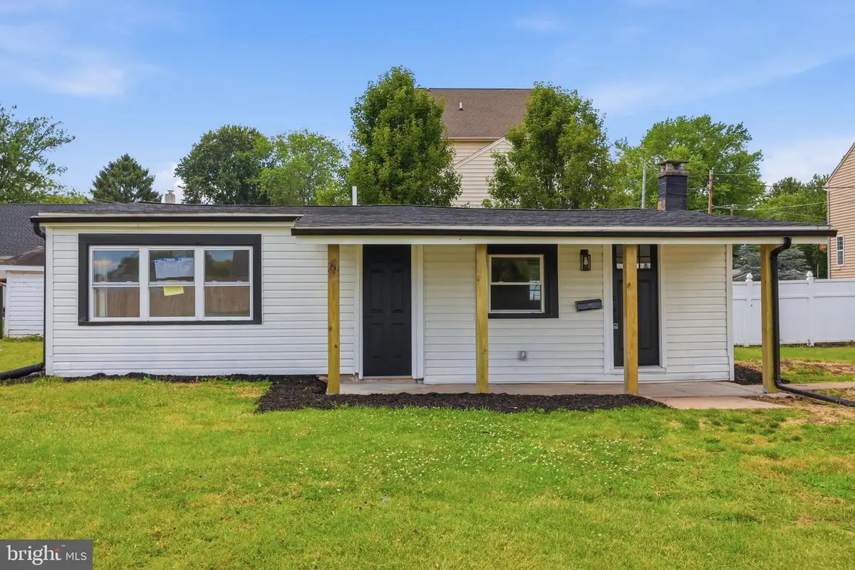 819 Center Ave, Collegeville, PA 19426 - #1