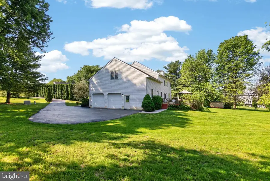 114 Memory Ln, Telford, PA 18969 - #3