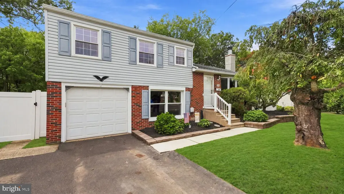 1126 Pinegrove Ave, Lansdale, PA 19446 - #1