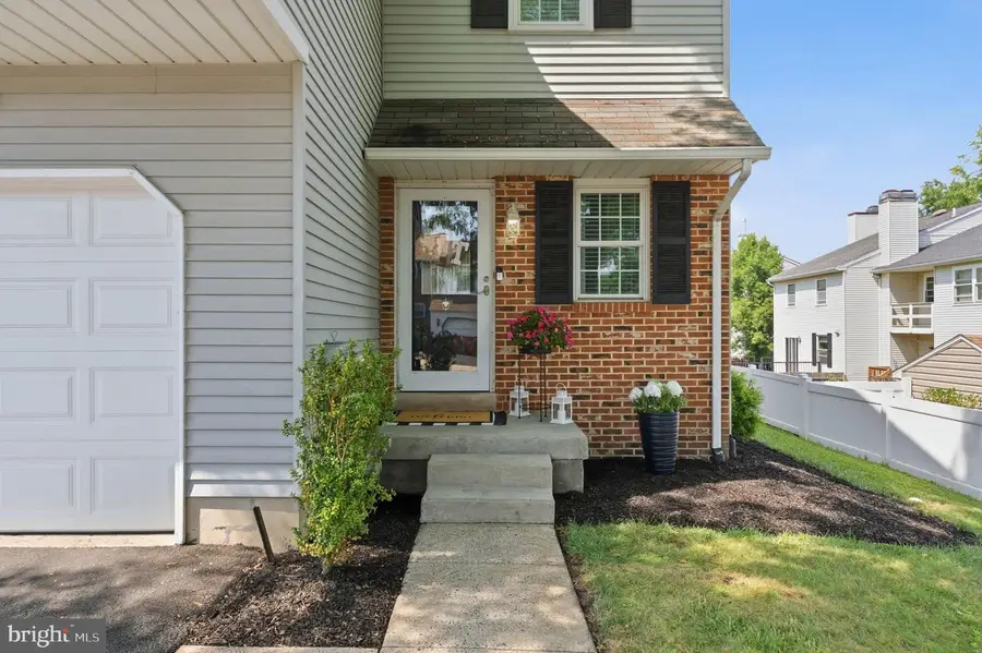 111 Elberta Dr, North Wales, PA 19454 - #2