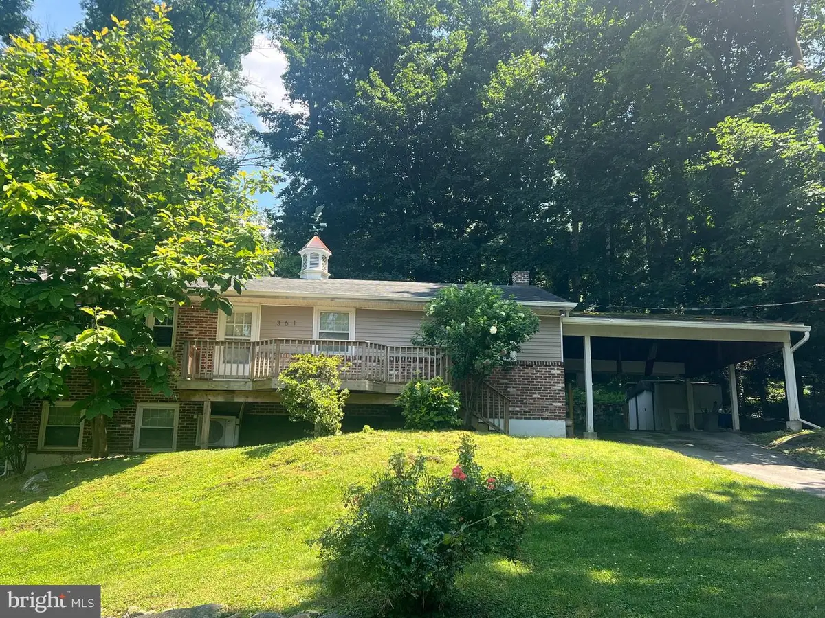 361 Spring Garden St, Conshohocken, PA 19428 - #1