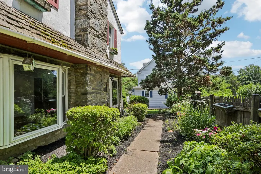 647 Pinney Rd, Huntingdon Valley, PA 19006 - #3