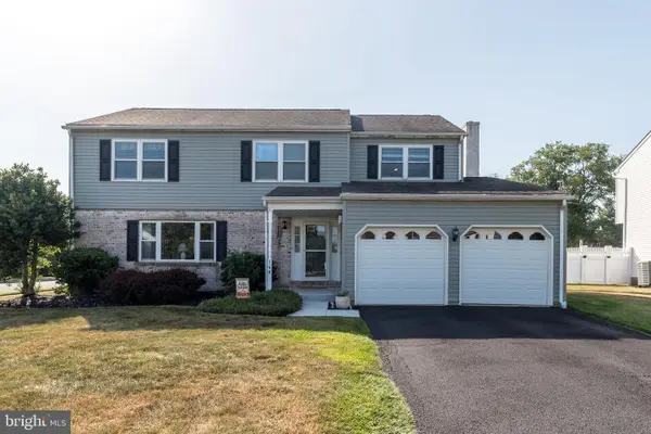 140 Elio Cir, ROYERSFORD, PA 19468