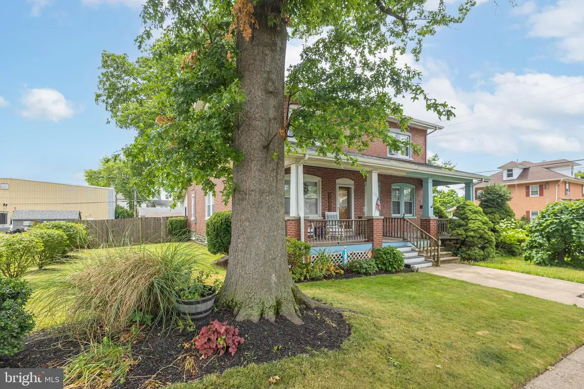 742 W Third St, Lansdale, PA 19446 - #1