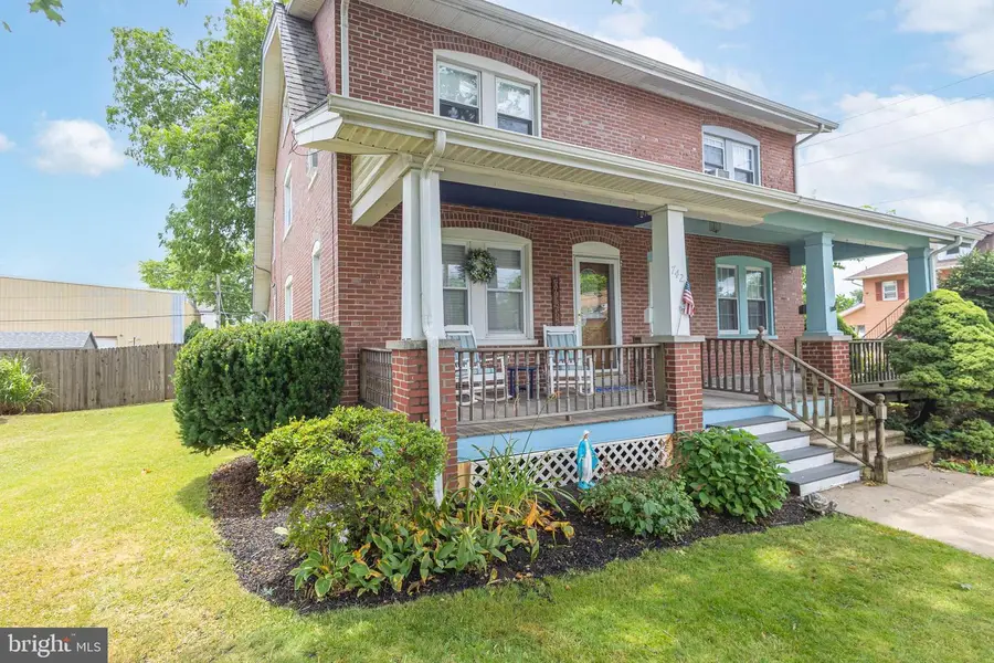 742 W Third St, Lansdale, PA 19446 - #2