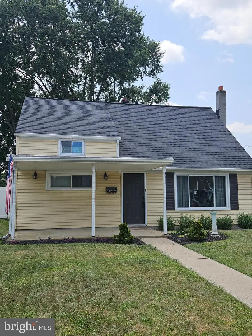 352 W Walnut St, Pottstown, PA 19464 - #2