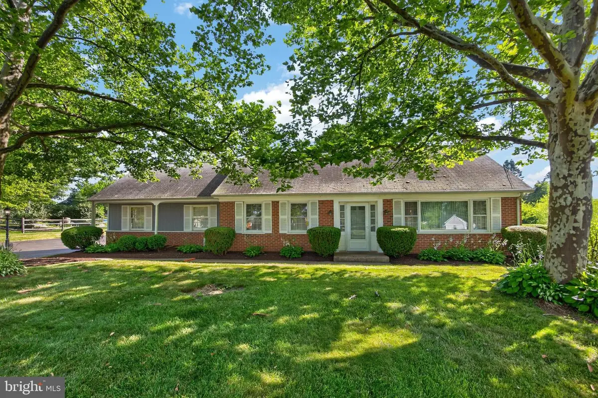 357 Moyer Rd, Souderton, PA 18964 - #1