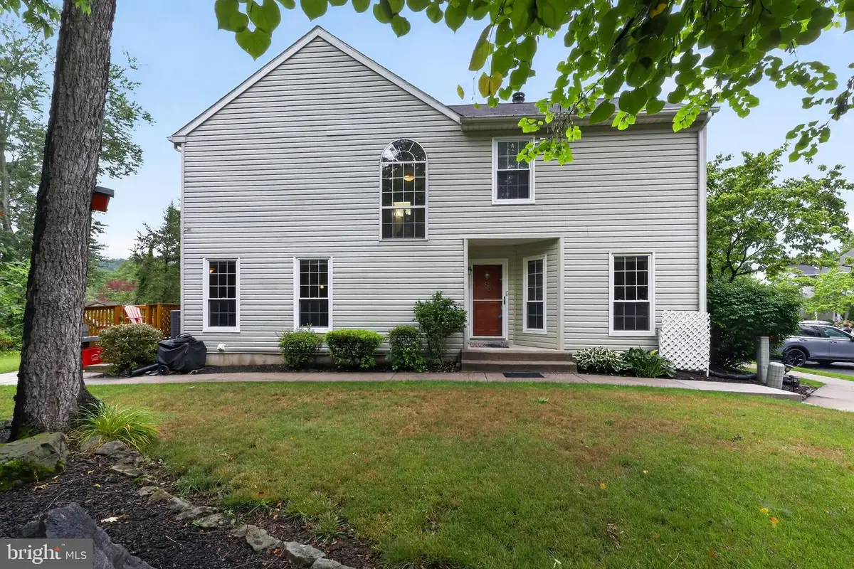 88 Village Dr, Schwenksville, PA 19473 - #1