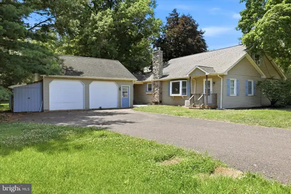 3840 Center Ave, COLLEGEVILLE, PA 19426