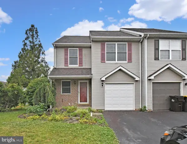 121 Anjou Ct, TELFORD, PA 18969