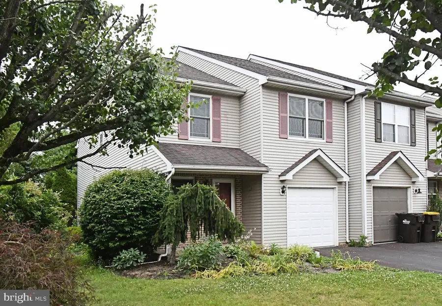 121 Anjou Ct, Telford, PA 18969 - #3