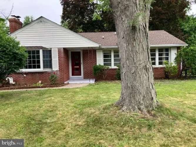 439 E Chestnut St, Souderton, PA 18964 - #2