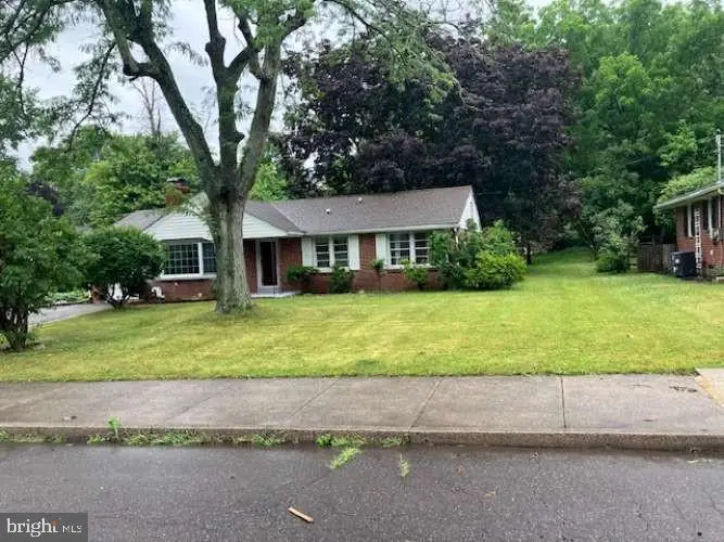 439 E Chestnut St, Souderton, PA 18964 - #3