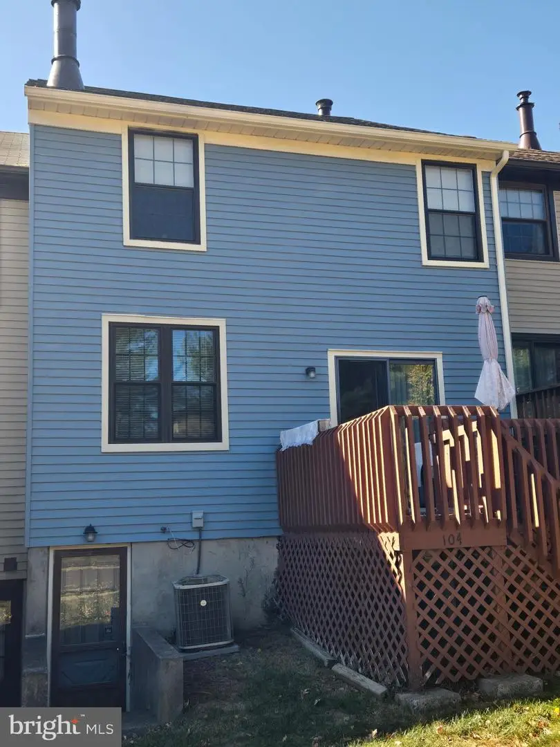 104 Hopkins Ct, North Wales, PA 19454 - #2