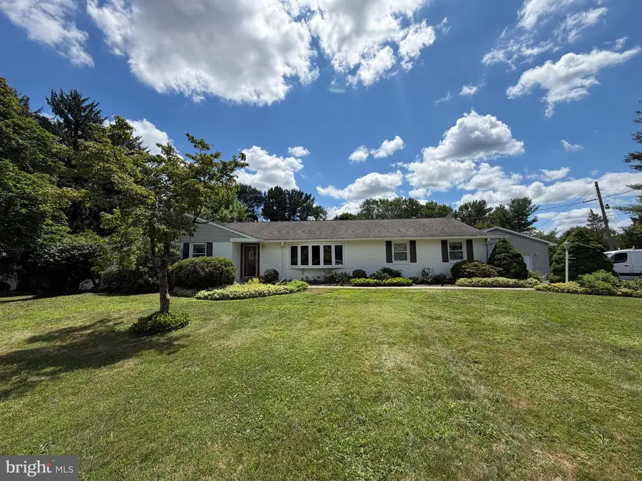 664 Park Rd, Lansdale, PA 19446 - #2