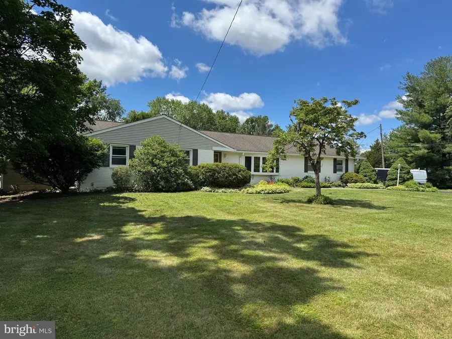 664 Park Rd, Lansdale, PA 19446 - #3