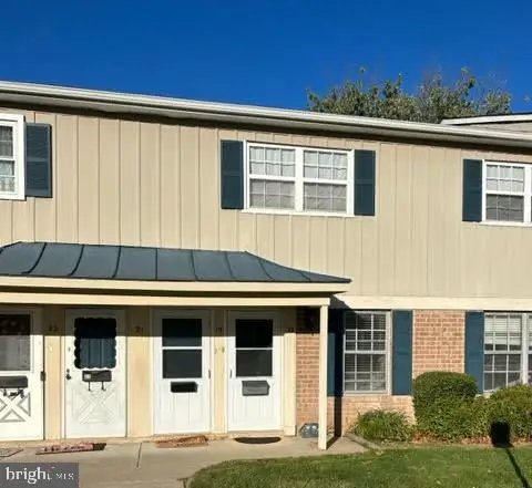 17 Belfast Dr, North Wales, PA 19454 - #1