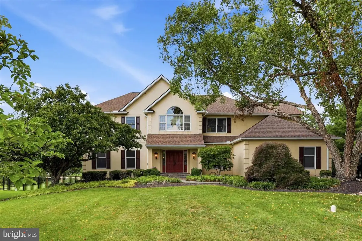 135 Burgundy Cir, Blue Bell, PA 19422 - #1