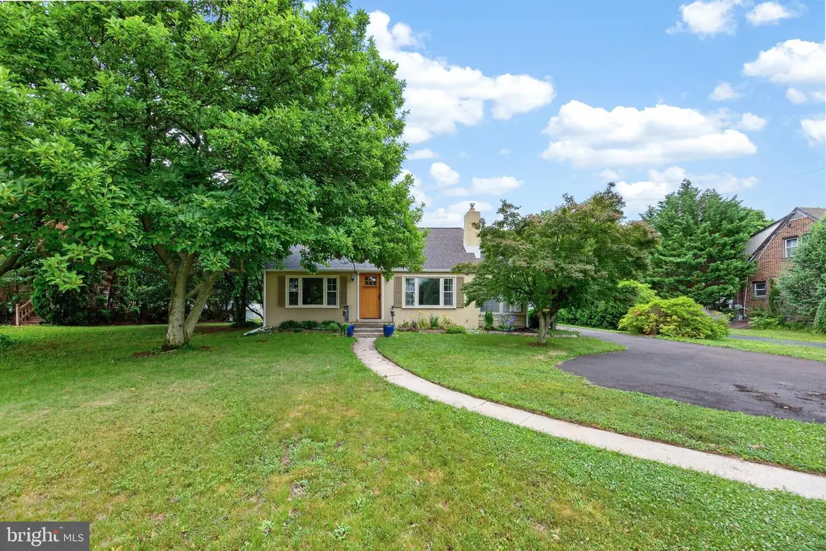 339 E Linfield Trappe Rd, Royersford, PA 19468 - #1