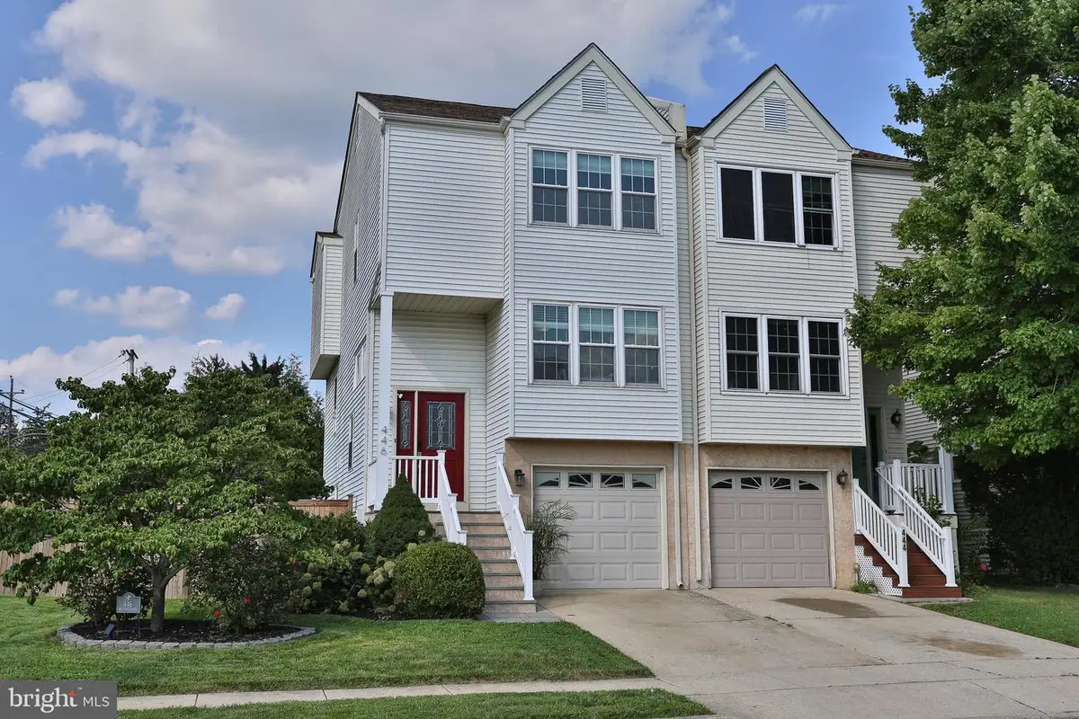 446 Pleasant Valley Dr, Conshohocken, PA 19428 - #1