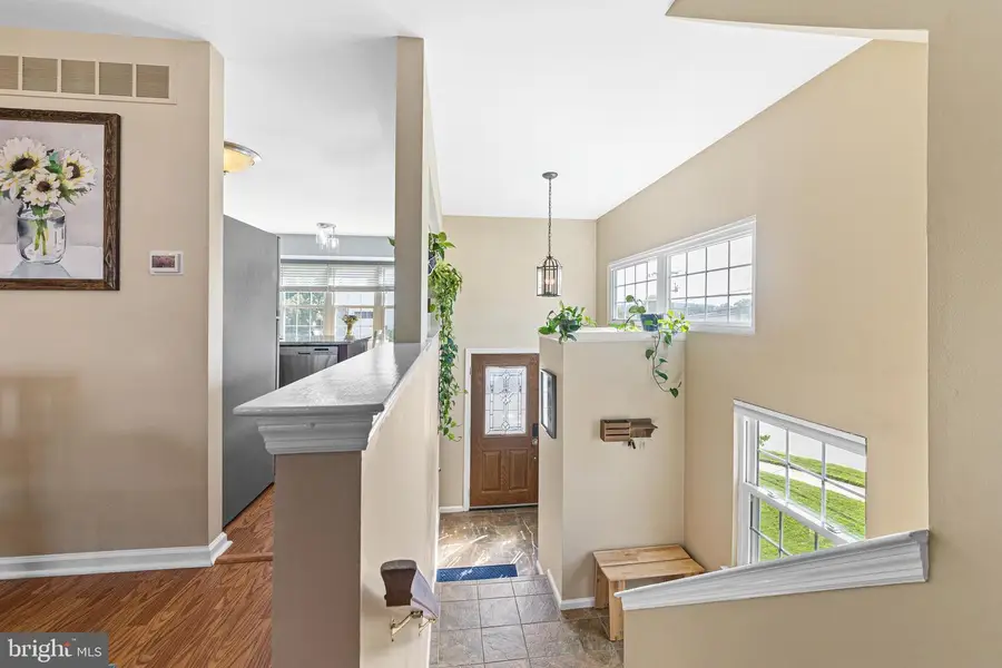 446 Pleasant Valley Dr, Conshohocken, PA 19428 - #3