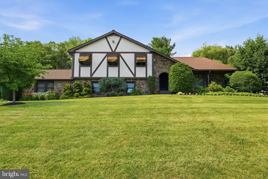 3794 Ridgeview Rd, Huntingdon Valley, PA 19006 - #2