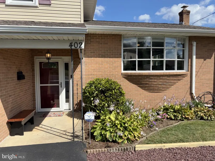 402 Grosstown Rd, Stowe, PA 19464 - #3