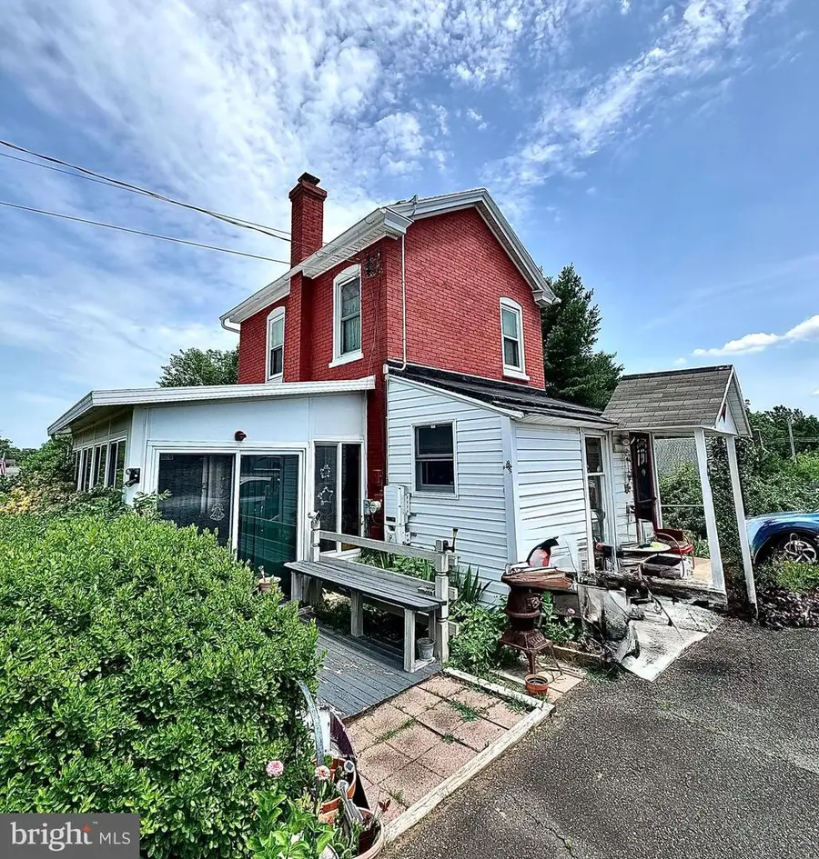120 E Race St, Pottstown, PA 19464 - #3