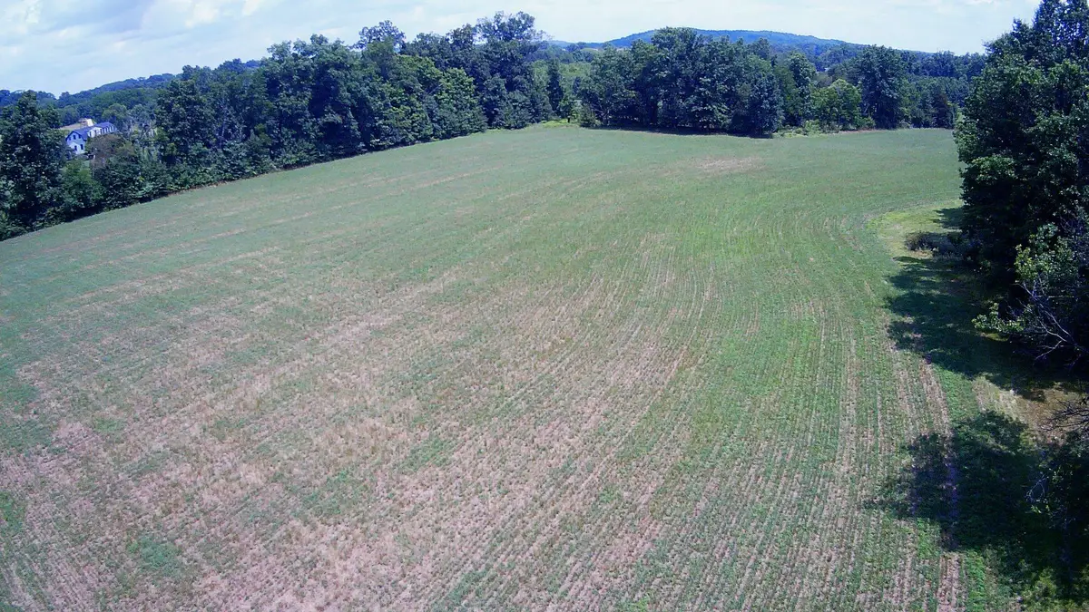 227l Schlegel Rd, Gilbertsville, PA 19525 - #1