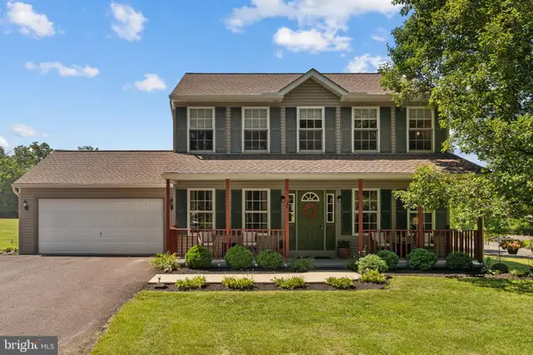 24 Hendricks Rd, PERKIOMENVILLE, PA 18074
