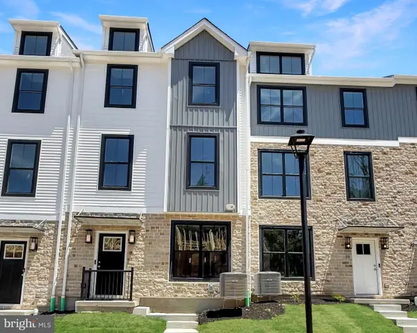 131 Cobblestone Dr #4-24, HARLEYSVILLE, PA 19438