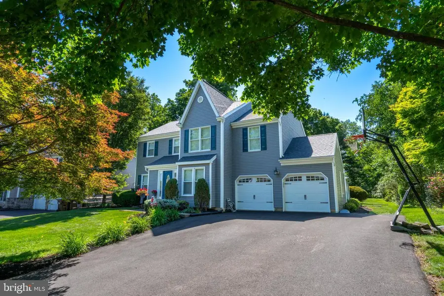 125 Runnymede Dr, Lansdale, PA 19446 - #2