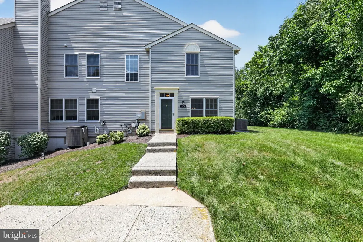 474 Stoneglen St, Collegeville, PA 19426 - #1