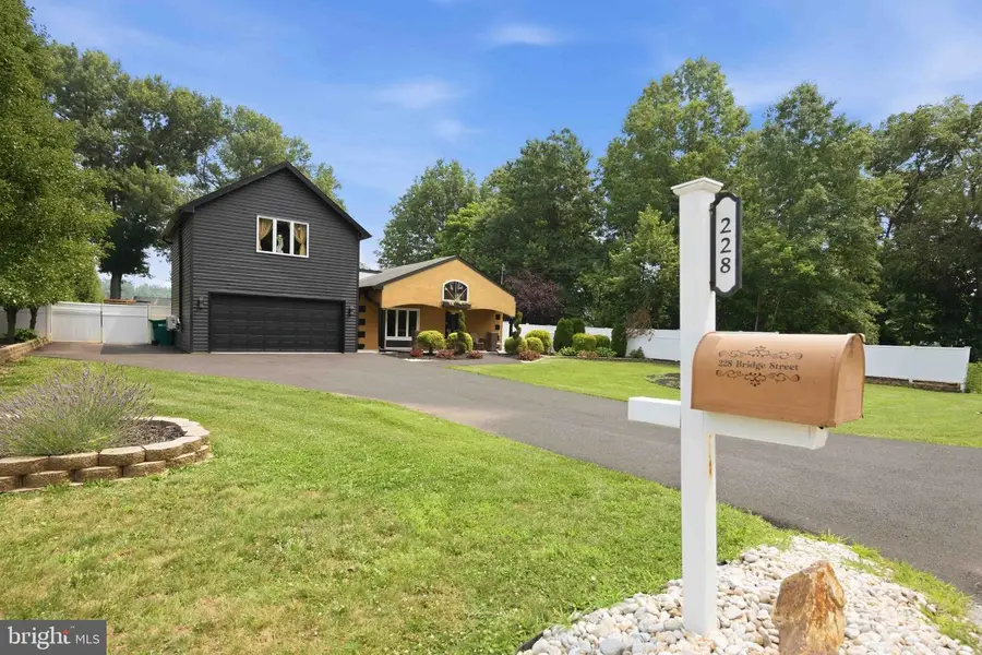 228 Bridge St, Collegeville, PA 19426 - #3