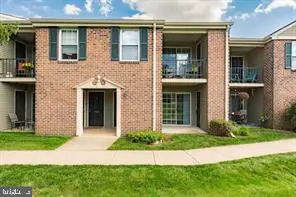 28 Hastings Dr #202 U-28, BLUE BELL, PA 19422