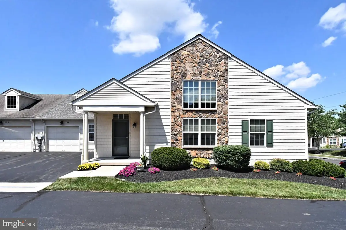 138 Arbour Ct, North Wales, PA 19454 - #1