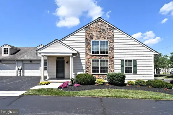 138 Arbour Ct, NORTH WALES, PA 19454