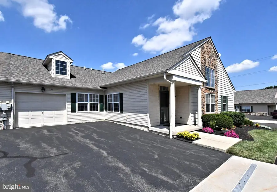 138 Arbour Ct, North Wales, PA 19454 - #2