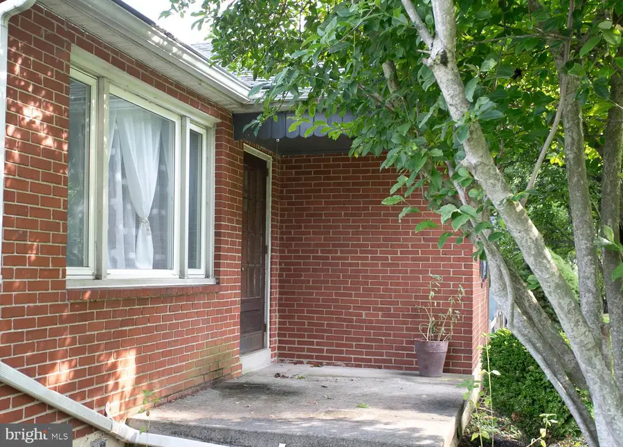 2916 Whitehall Rd, Norristown, PA 19403 - #3